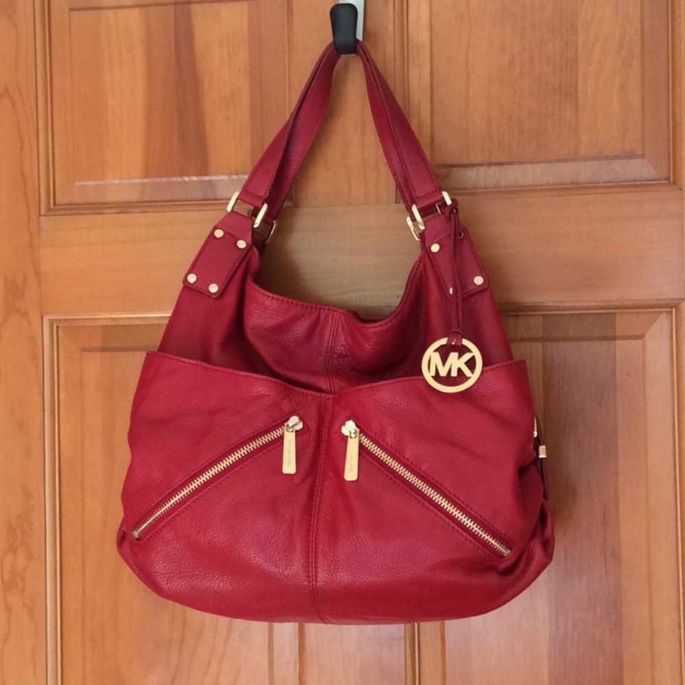 Michael Kors leather shoulder bag.